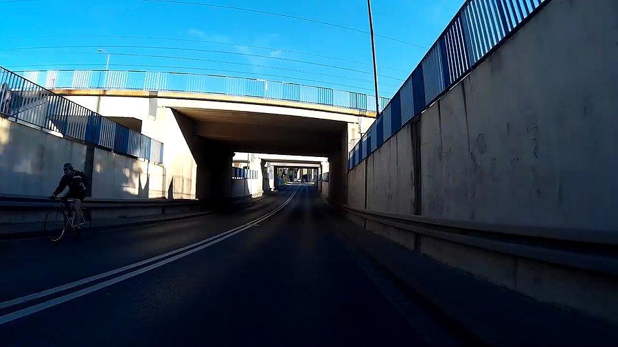 W tunelu Piotrowickim