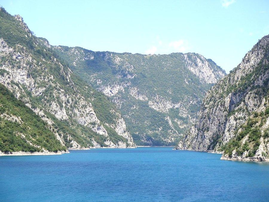 Jezioro za rzece Piva