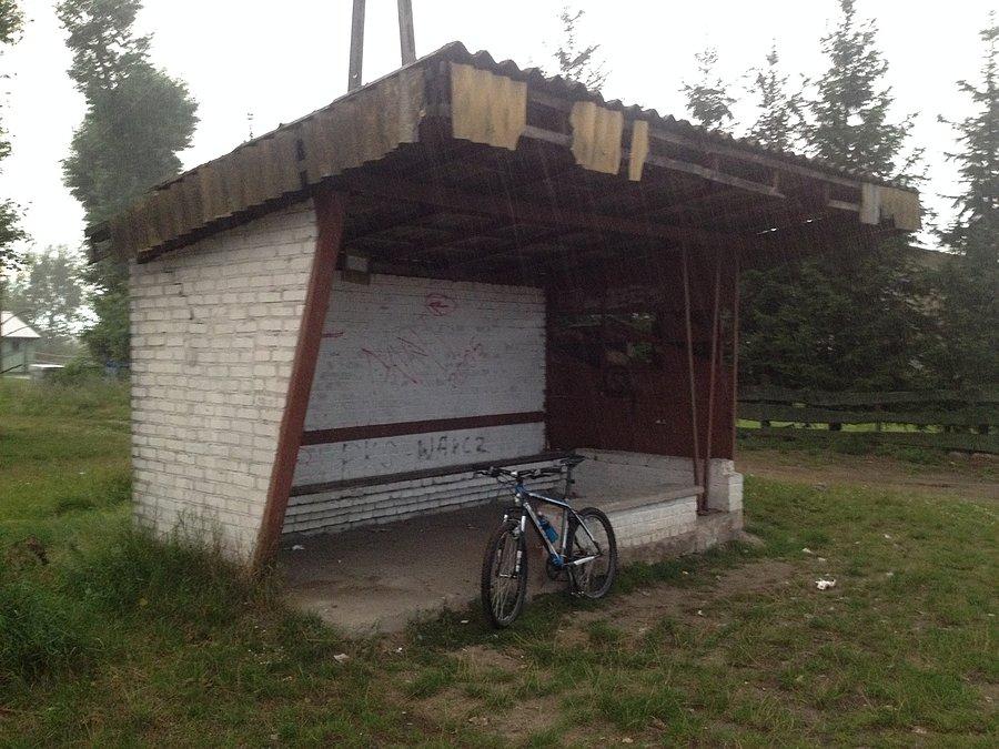 Tymczasowe schronienie na PKS-ie w Mężyku