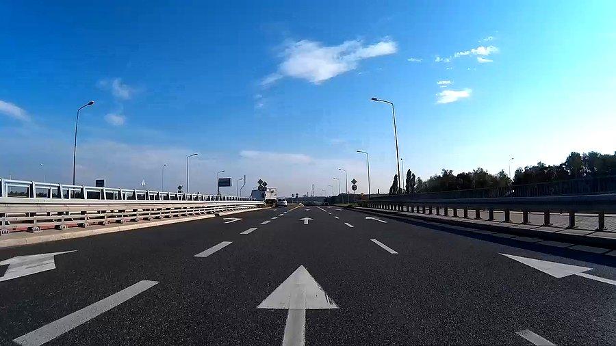 Na wiadukcie nad A4
