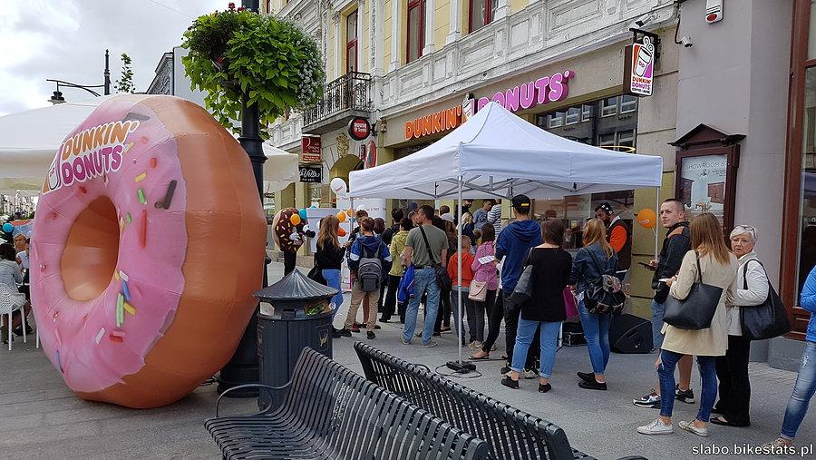 Otwarcie Dunkin' Donuts na Piotrkowskiej w Łodzi
