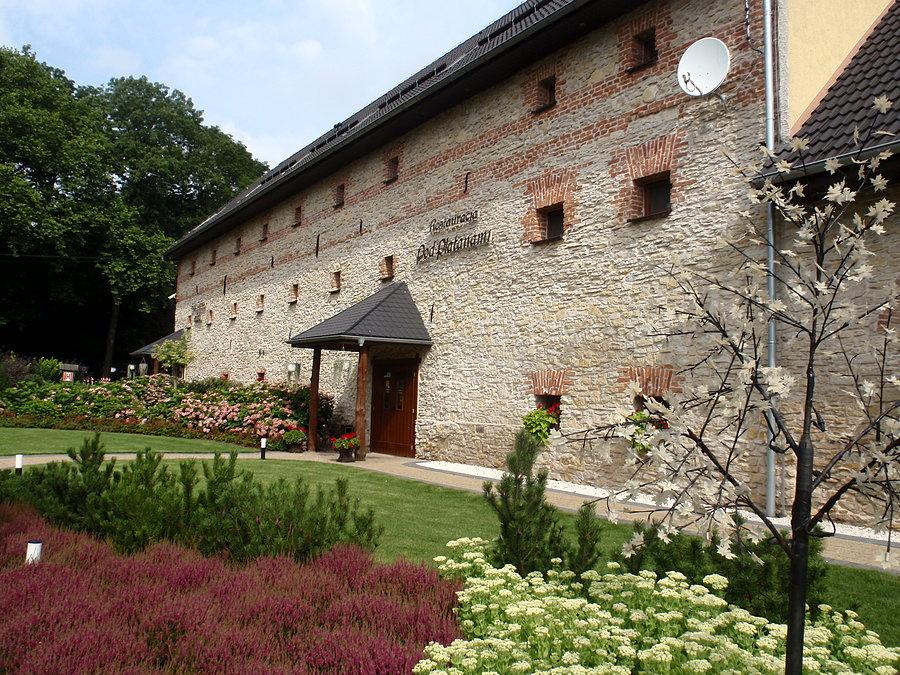 Restauracja pod platanami w Wilkowicach
