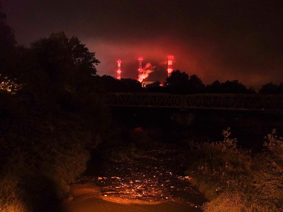 Elektrownia w Skawinie. Nocą wygląda ciekawie