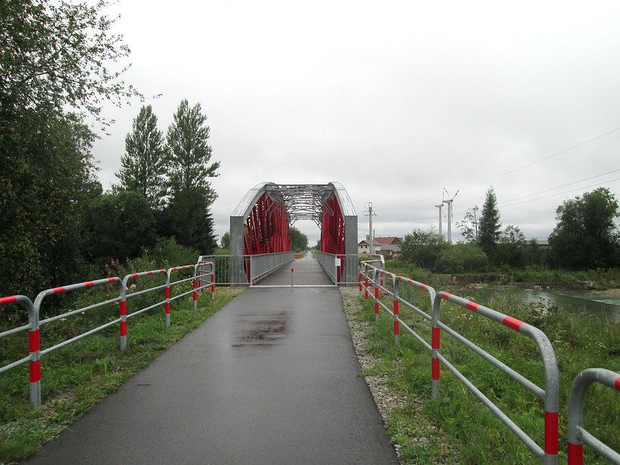 Most nad czarnym dunajcem