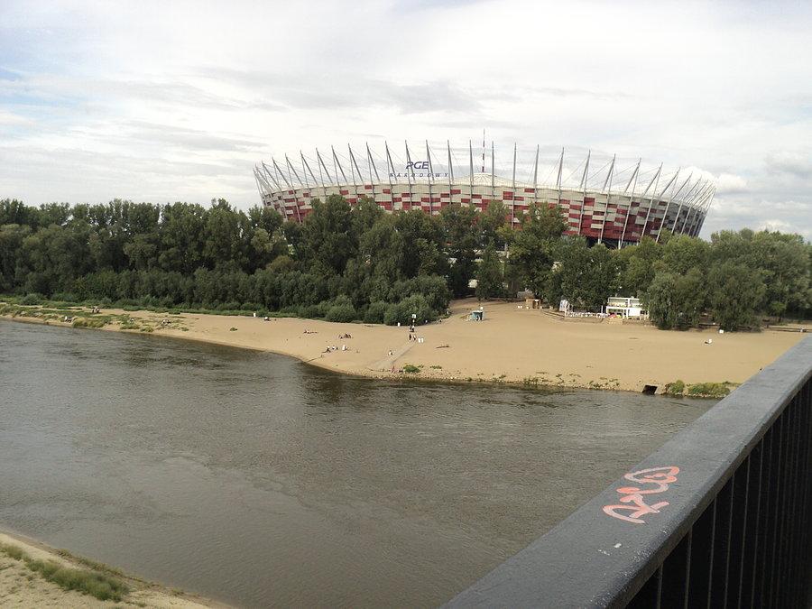 Plaża z mostu Poniatowskiego
