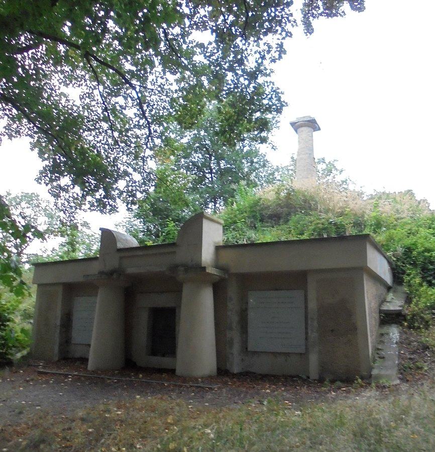 Ponikowy krzyż