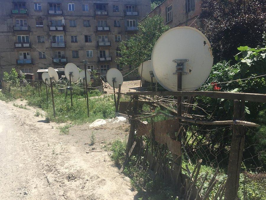 Biednie ale satelitarnie