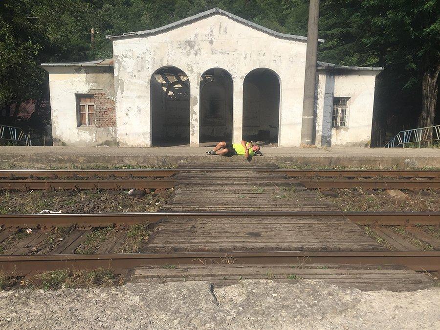 Dalej pociągiem góra wielka a tunel tylko pociągowy