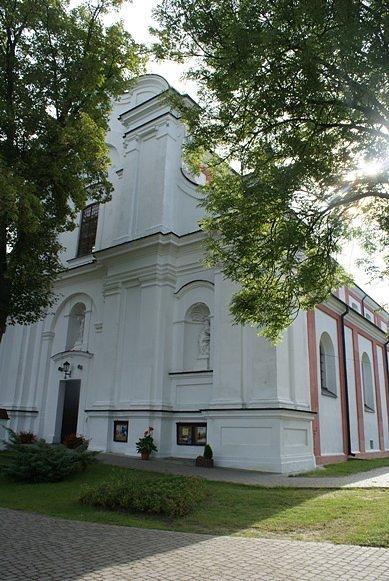 Barokowy kościół z połowy XVIII w. w Gidlach