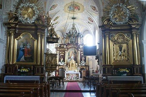 Wnętrze Sanktuarium wielgomłyńskiego