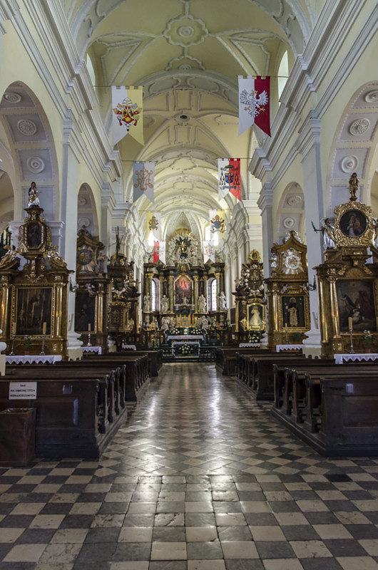 Wewnątrz sanktuarium