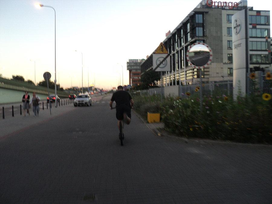Hulajnoga na kołach 26 cali. Niezła przeróbka z mtb
