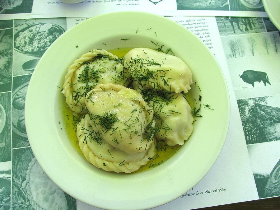 Kartoflaniki na obiad czyli tatarskie pierogi z ziemniakami, jajkiem, cebulą i pietruszką