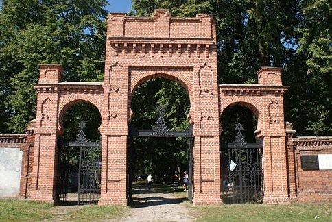 Brama główna łódzkiego kirkutu