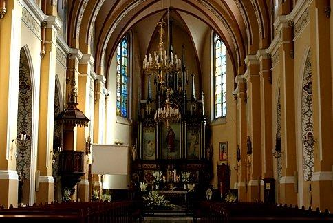 Wnętrze kościoła w Kurowicach