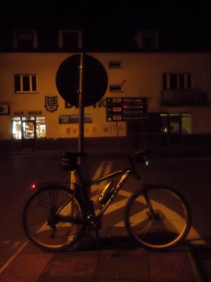 A to już Gdów. Do domu rzut beretem