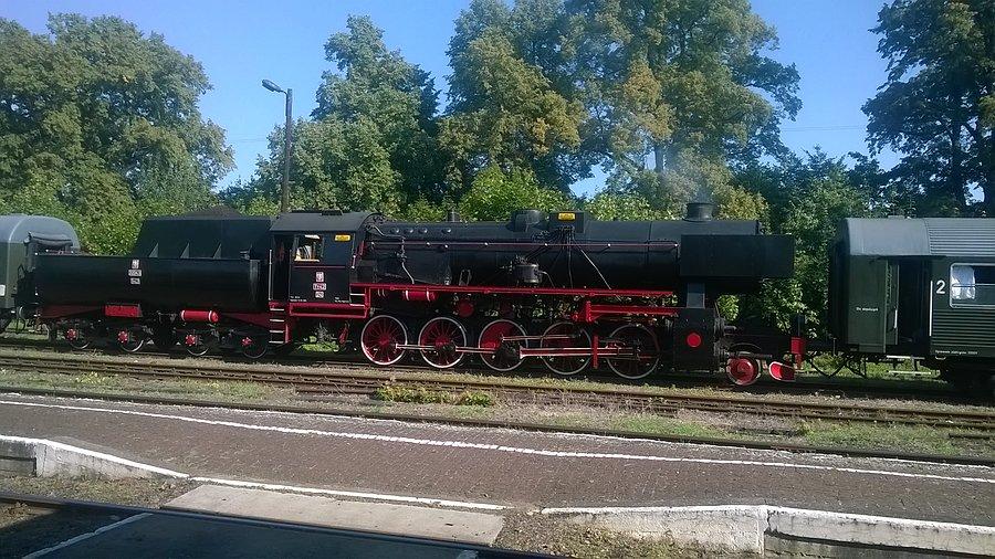 Parowóz na pikniku kolejowym w Racławicach Śląskich
