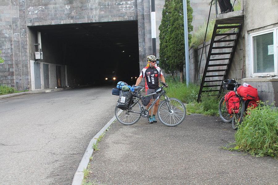 Tunel na przełęczy