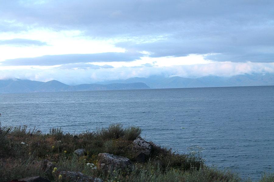 Wieczorowa pora i Sewan