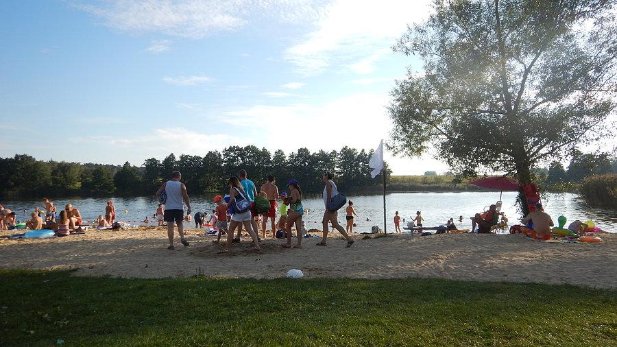 Plaża nad jeziorem Chomęcickim