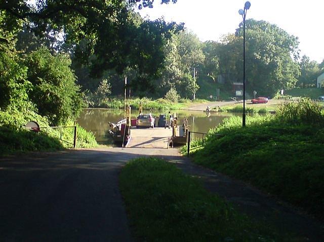 Ręczny prom w Zdzieszowicach