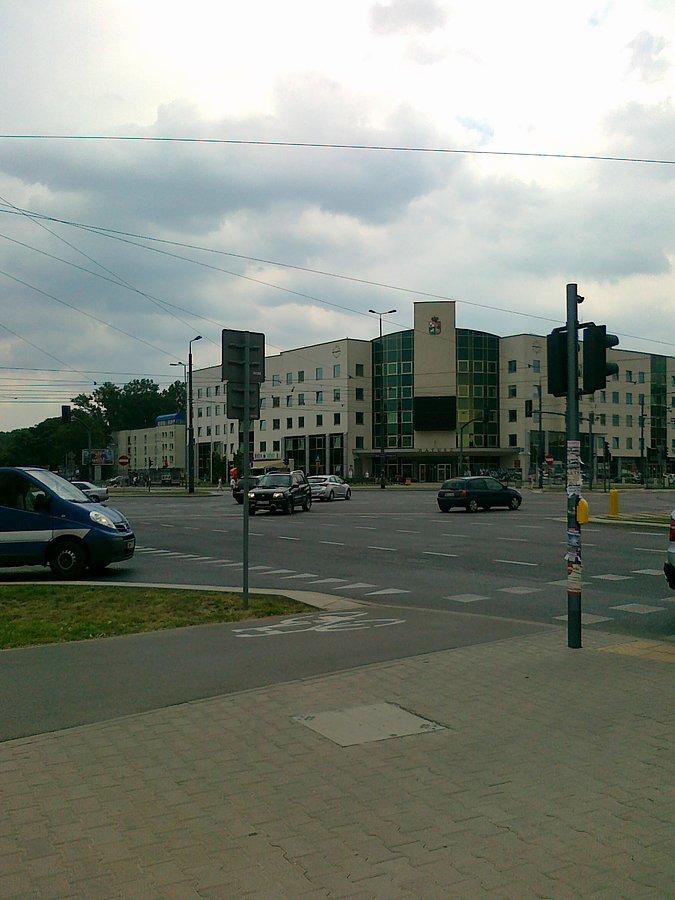 Brak świateł na skrzyżowaniu Górczewskiej i Powstańców nie spowodował korków