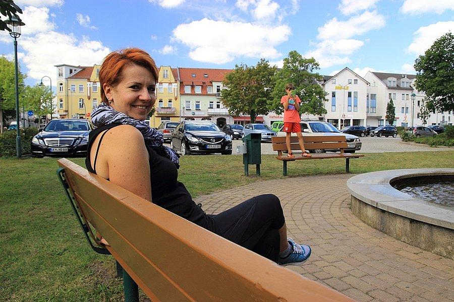 Aga, a z tyłu pokemonowy łowca