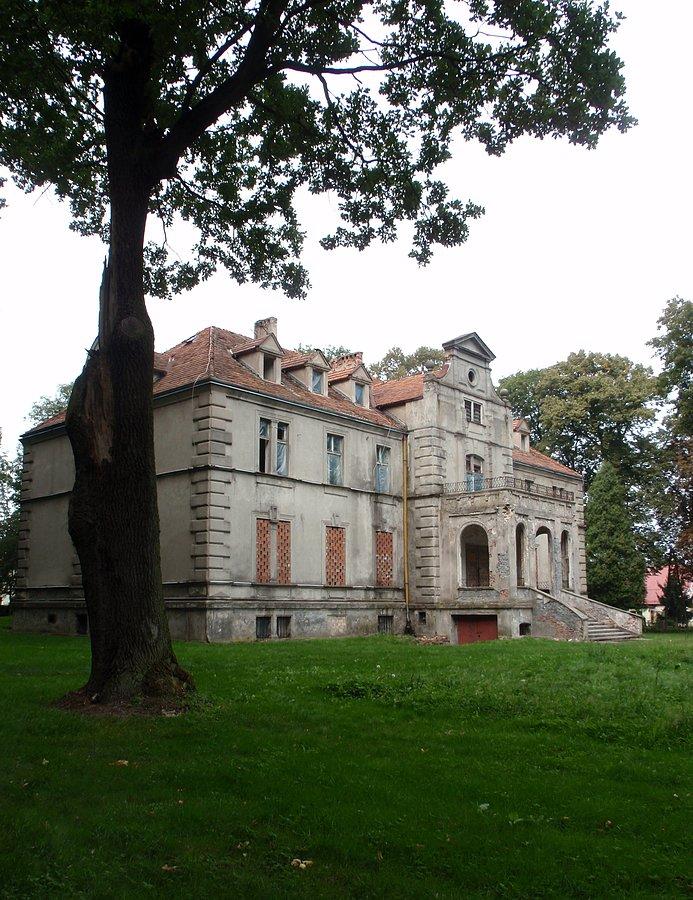 Pałac w Gwoździanach