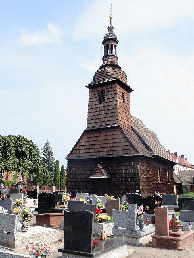 Drewniany kościół w Dobrodzieniu