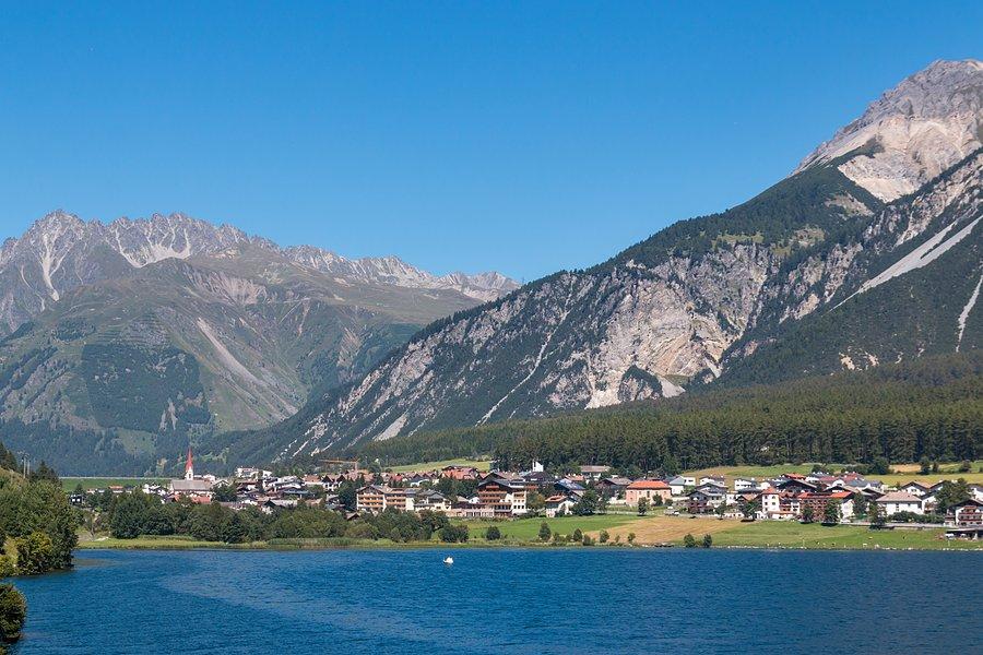 Widok nad pierwszym jeziorem