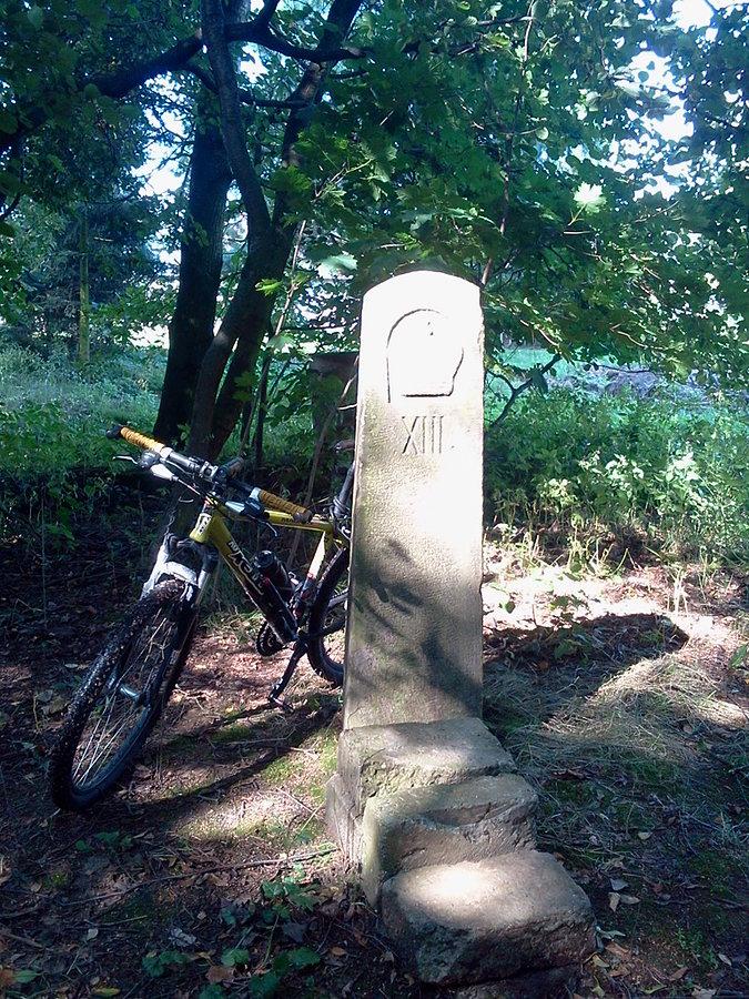 Słup graniczny w Zbytkowie