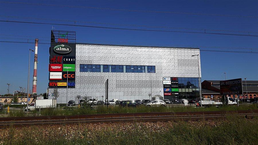 Nowe centrum handlowe w Międzylesiu