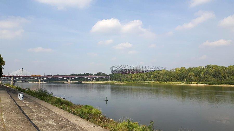 Wiślana panorama z Narodowym w tle
