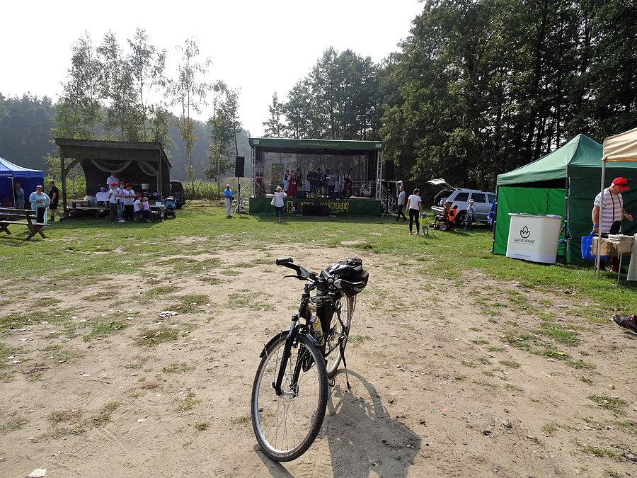 III Festiwal Żurawiny w Dobrogoszczy na Kaszubach. Jesteśmy na miejscu...;)
