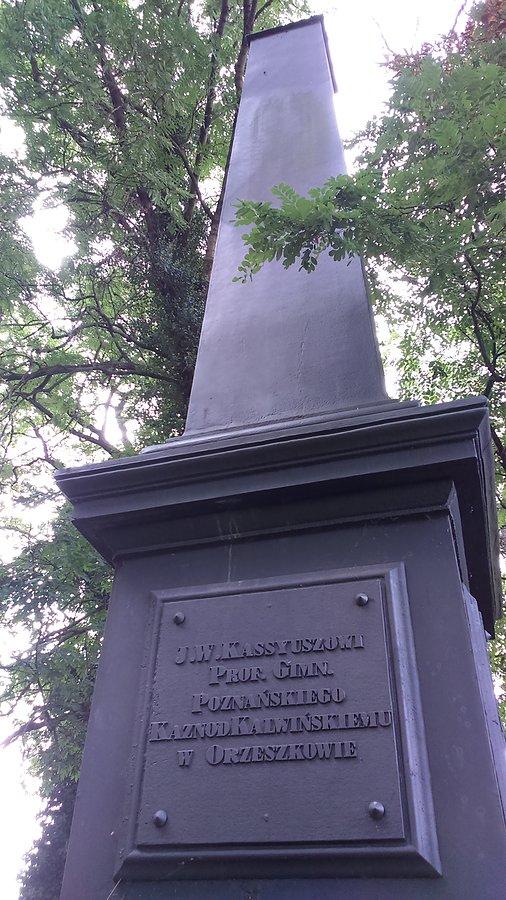 Orzeszkowo. Niespotykany (nigdzie takiego nie widziałem) stalowy obelisk !