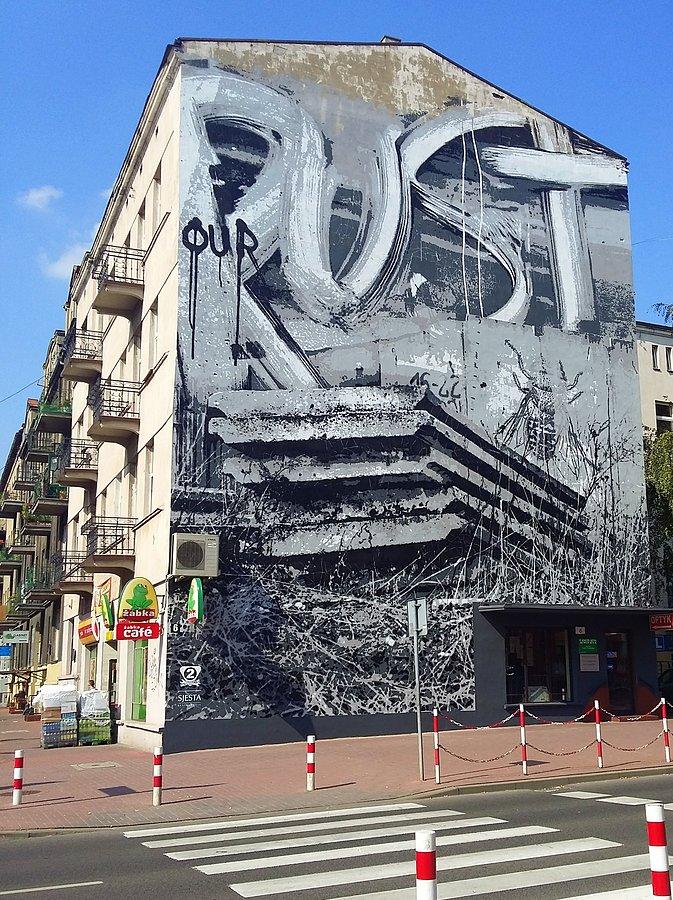 Nowy, częstochowski mural na rogu ulic Nowowiejskiego i Waszyngtona