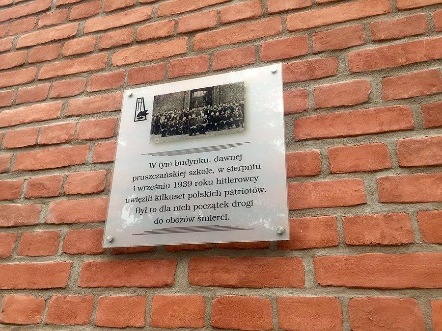 Tablica hańby w Pruszczu