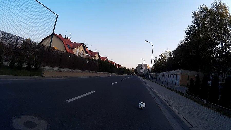 Piłka chłopakom wyleciała