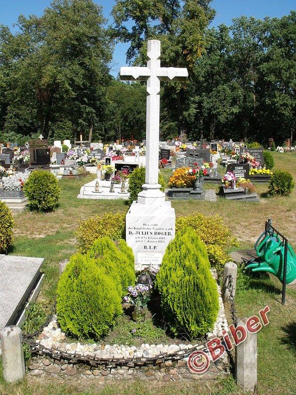 Grób dr Rogera