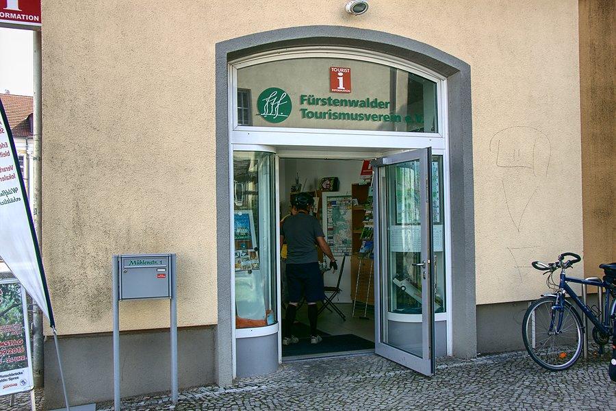 W informacji turystycznej