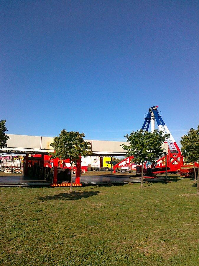 Nie ma cyrku, bedzie lunapark