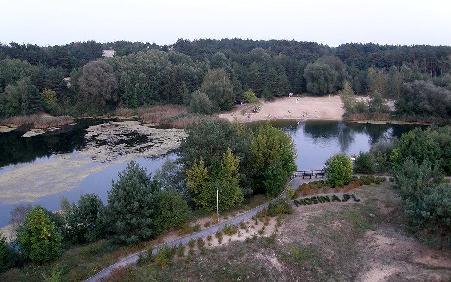 Glinianki. Jeszcze trochę i wokół zrobi się kolorowo :)