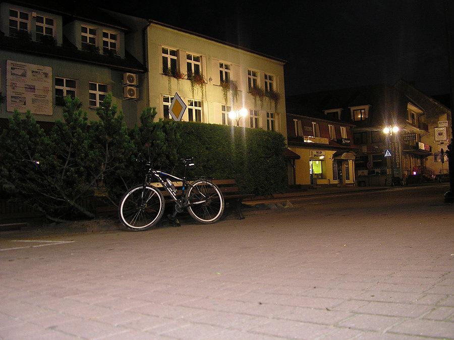 Takie tam w Dobczycach. Zdjęcia w trybie nocnym wychodzą temu Olympusowi nienajgorzej
