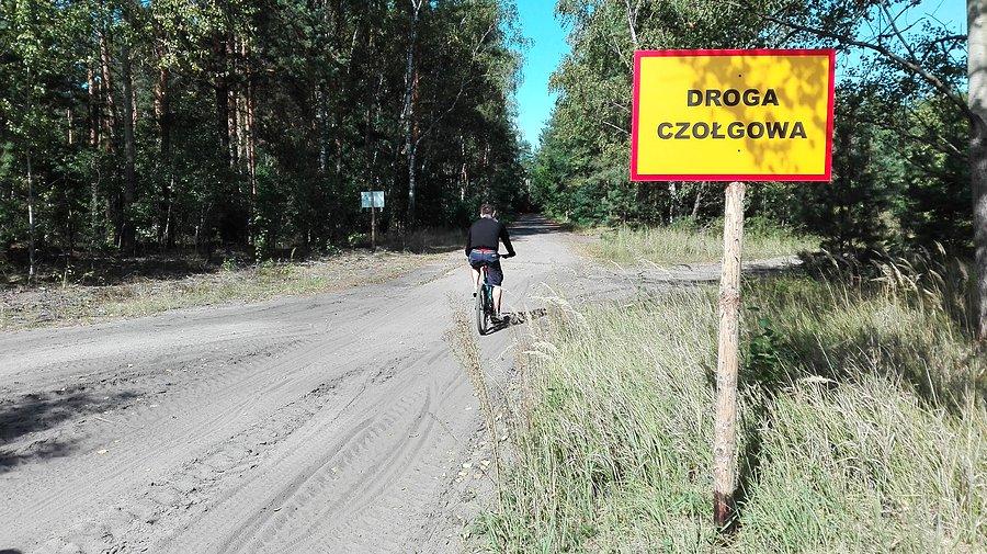 Droga czołgowa na poligonie w Rembertowie