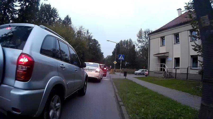 Zabrze - Kończyce - korek przynajmniej na kilometr