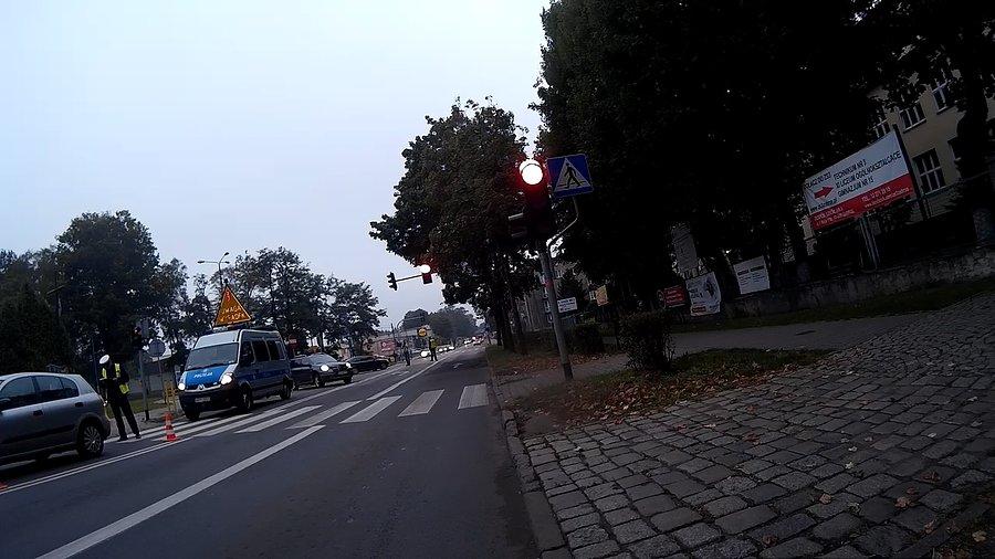 I... wszystko jasne, przyczyna korka prozaiczna- dzwon