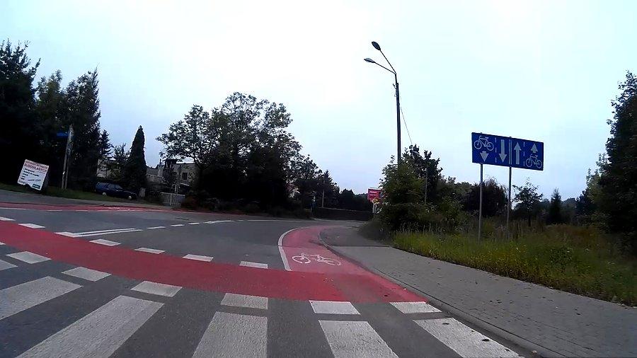 Ale prowadzenie DDRki raz po lewej raz po prawej jest średnio użyteczne