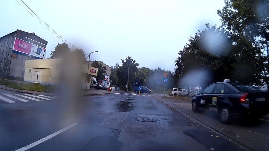 Już na początku trasy zaczyna padać