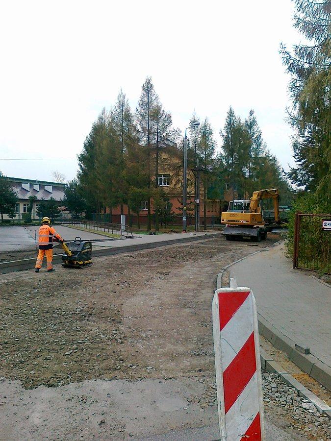 Remont drogi w Borzęcinie