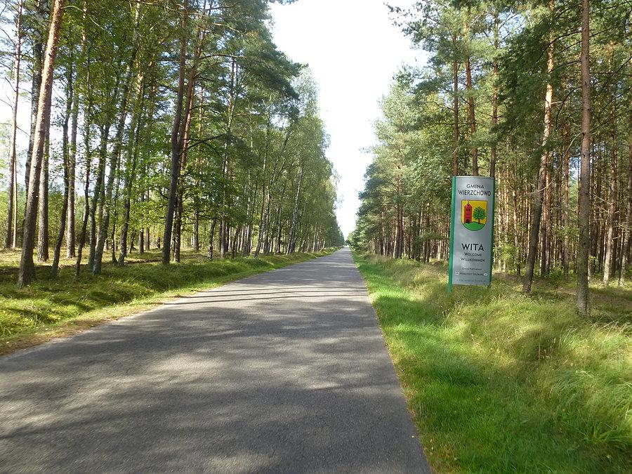 Przez las